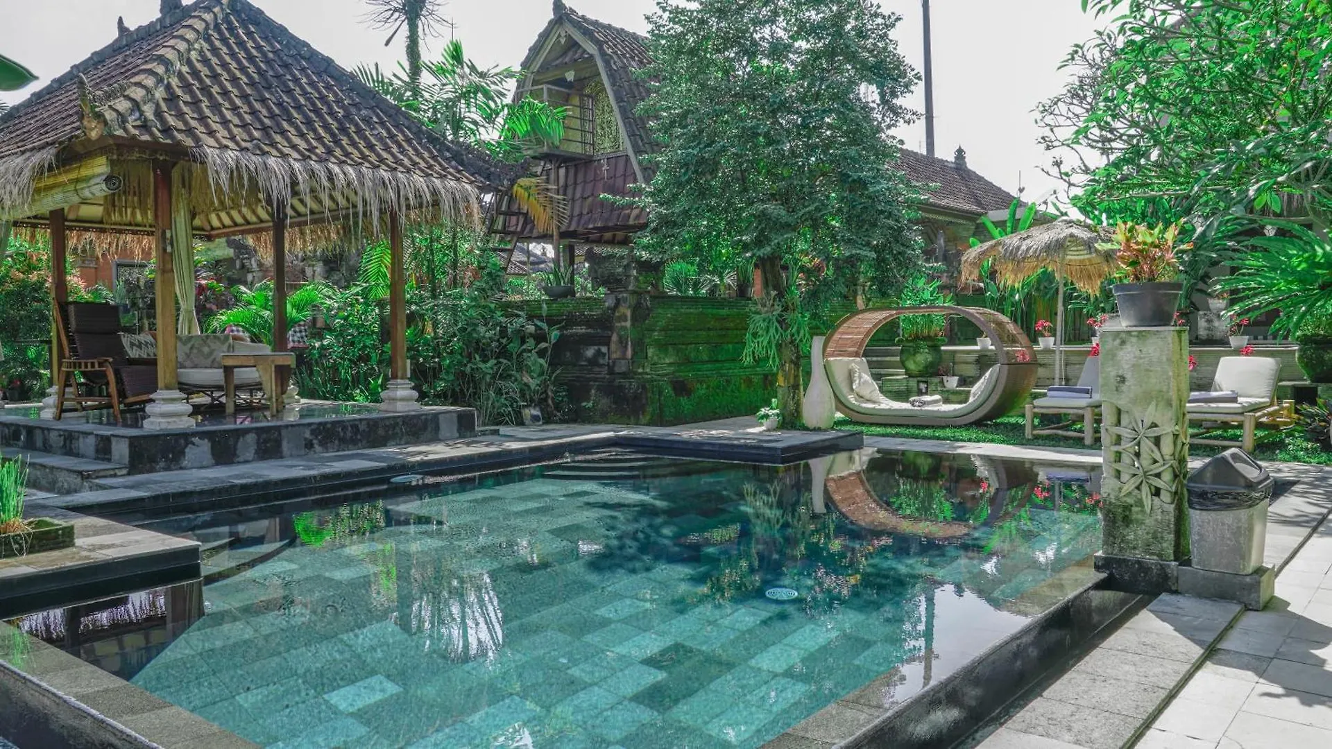 Отель Lokasari Retreat Убуд